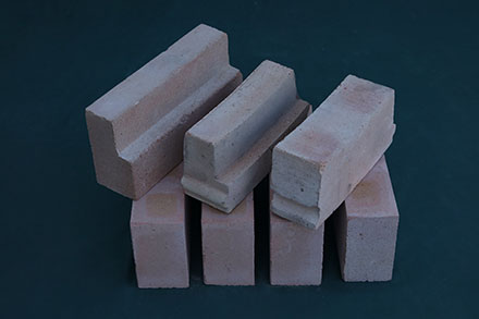 粘土質隔熱耐火磚